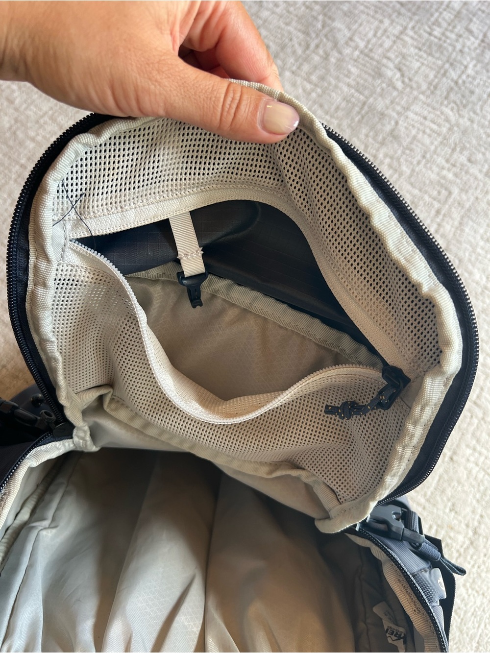 REI Co-Op Navy Ruckpack 18L Backpack - Picture 16 of 16